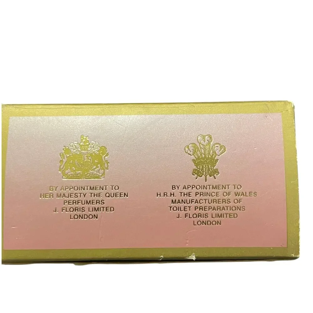 Floris London China Rose Moisturizing Bath And Shower Gel 8.5 FL OZ New in Box